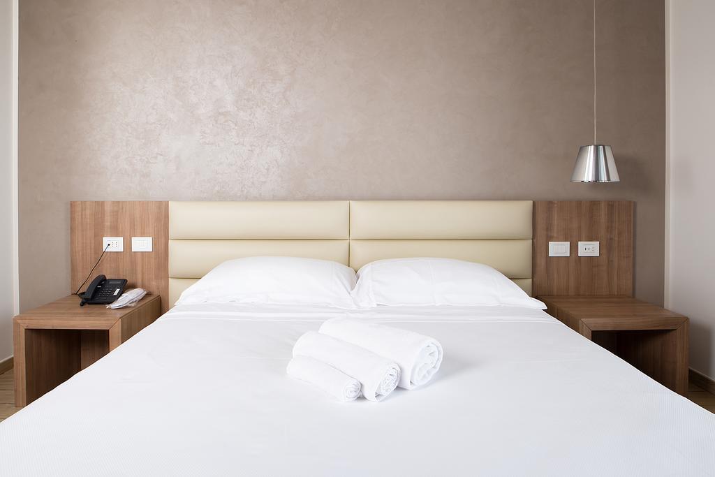 Hotel Al Veliero Pontevico Екстер'єр фото
