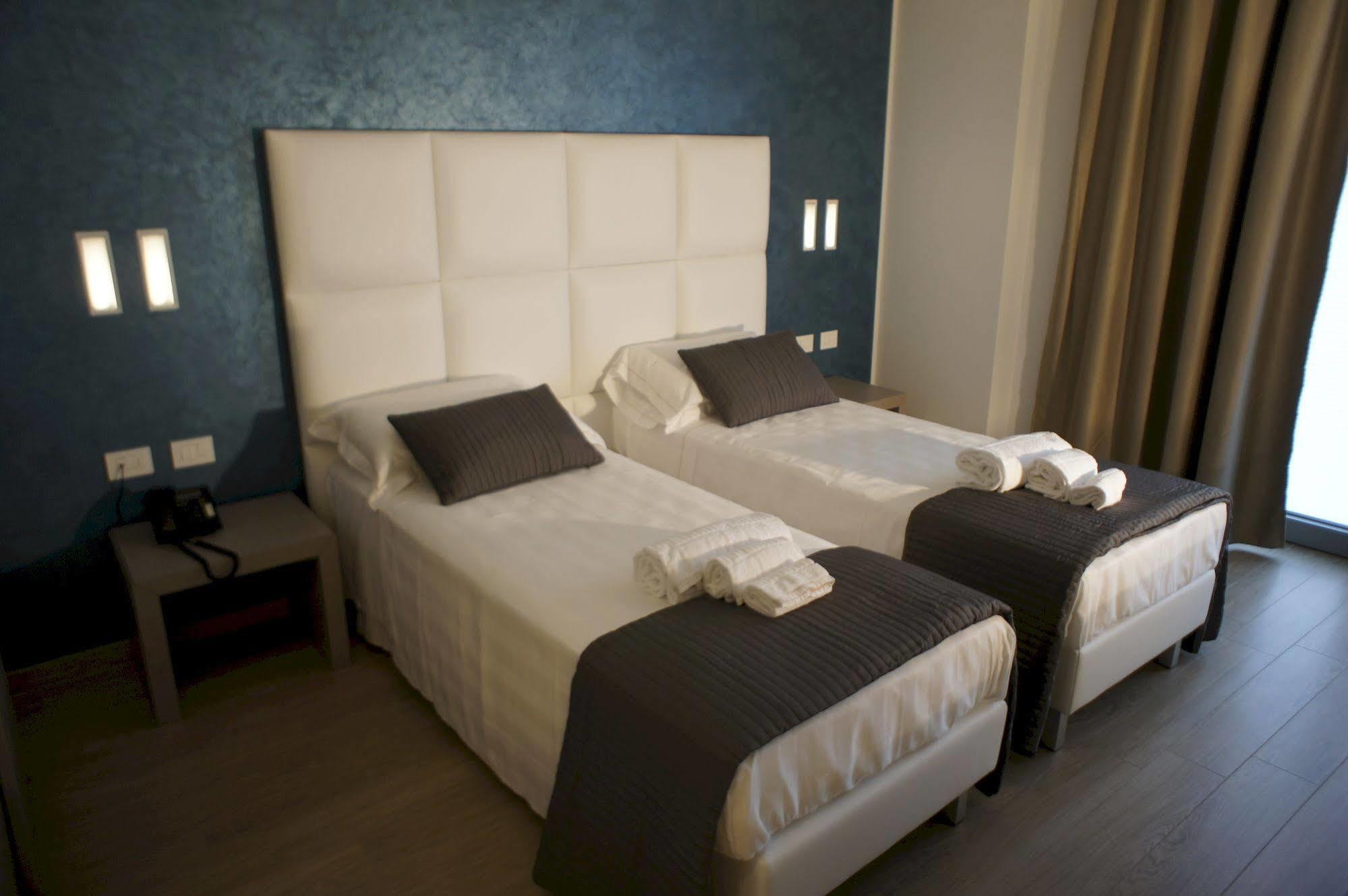 Hotel Al Veliero Pontevico Екстер'єр фото