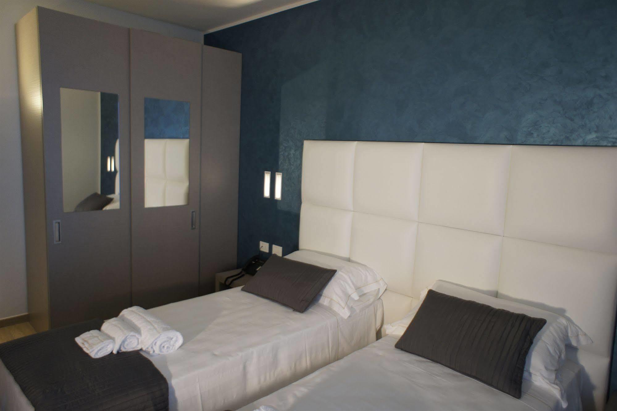 Hotel Al Veliero Pontevico Екстер'єр фото