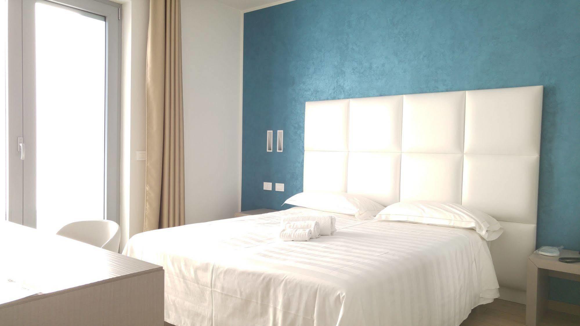 Hotel Al Veliero Pontevico Екстер'єр фото